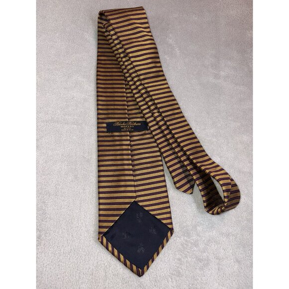 Brooks Brothers Men’s Necktie Textured Luxurious Gold/Burgundy Tie Fast Shipping - Picture 1 of 2
